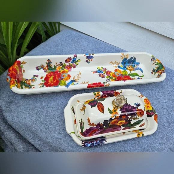 Mackenzie Childs Flower Market White Bread & Butter Hostess Set - Picture 1 of 12